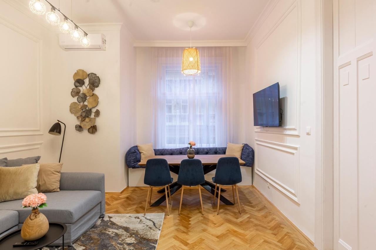 Glamorous Modern Apartment In The Hearth Of Budapest Exterior foto